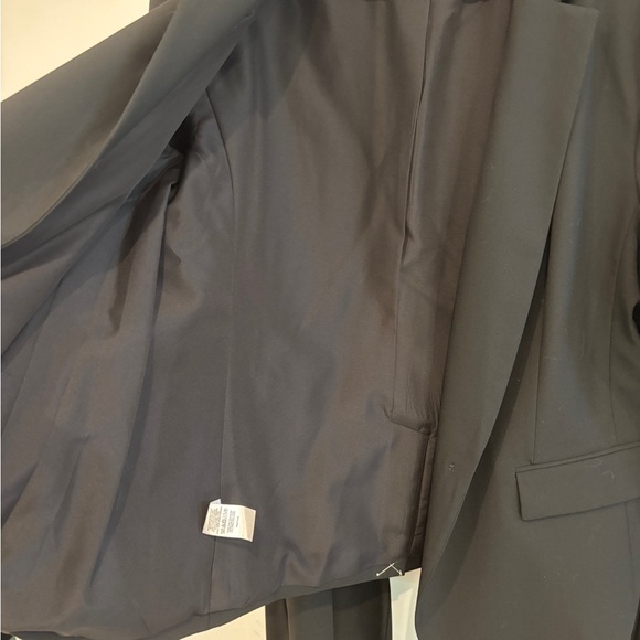 Ann Taylor Factory Classic Black Women’s Suit. Size 16 - Picture 7 of 13